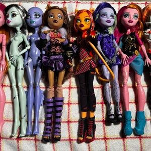 Monster High doll lot